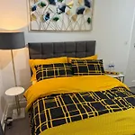 Luxury Studio In Victoria, 7 Minutes Walk To Victoria Station, Room 7