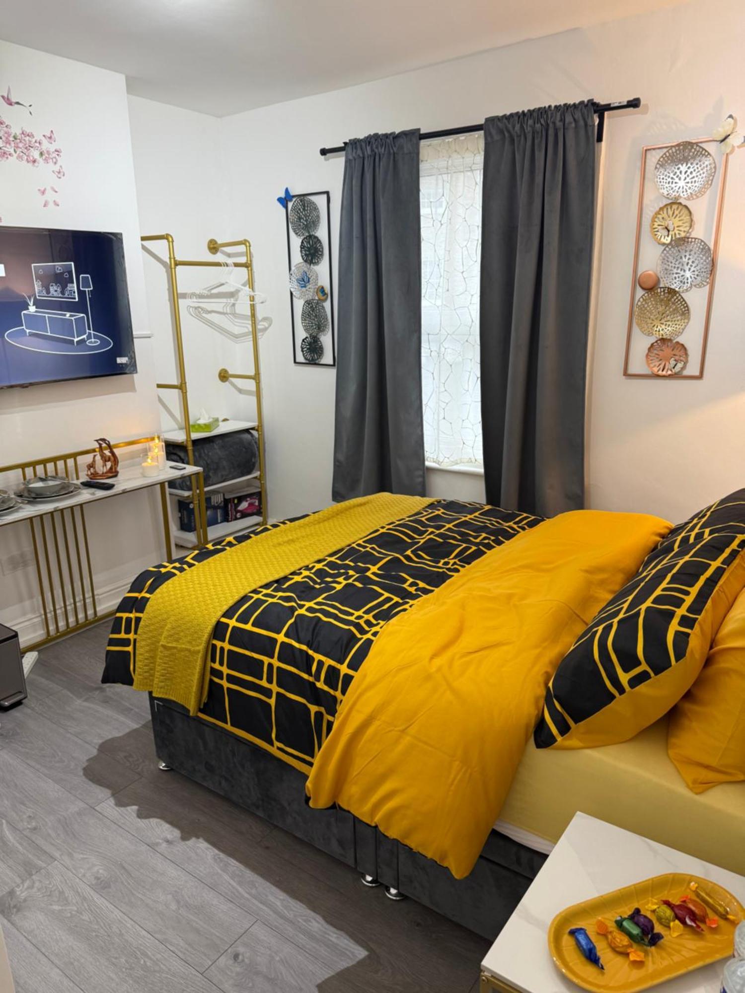 Luxury In Victoria, 7 Minutes Walk To Victoria Station, 7