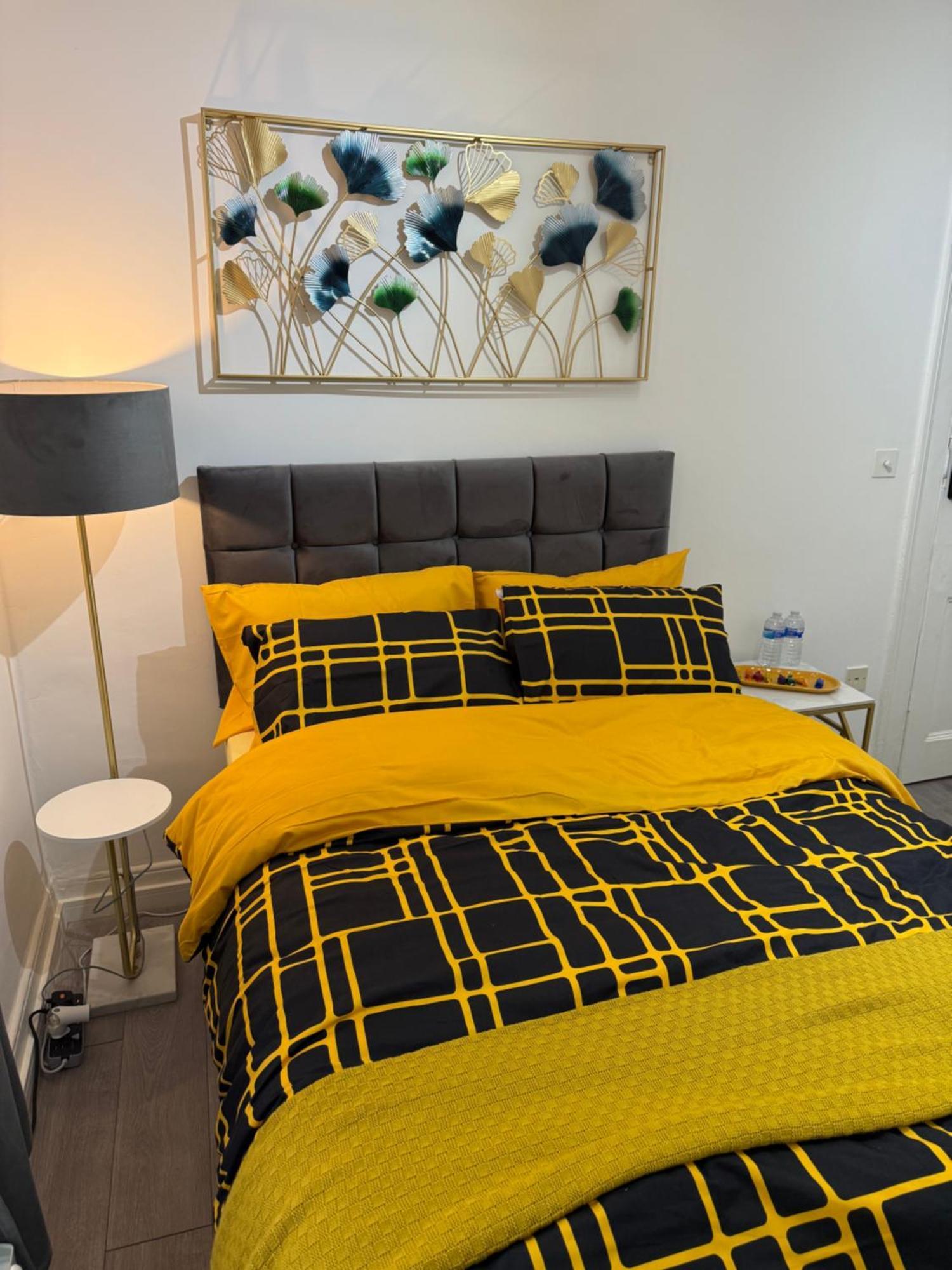 Luxury In Victoria, 7 Minutes Walk To Victoria Station, 7 Alloggio in famiglia