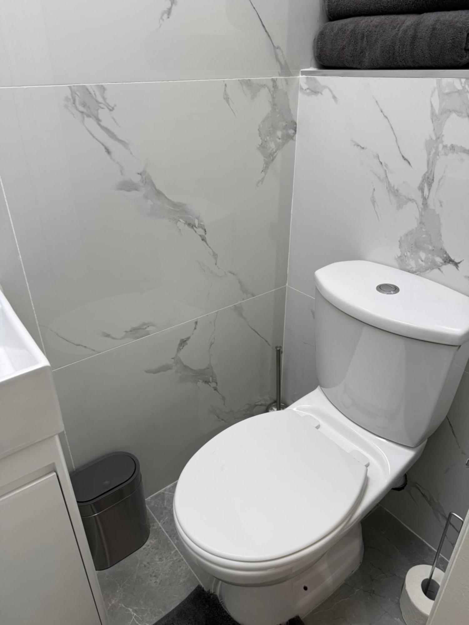 Luxury In Victoria, 7 Minutes Walk To Victoria Station, 7 Alloggio in famiglia Londra
